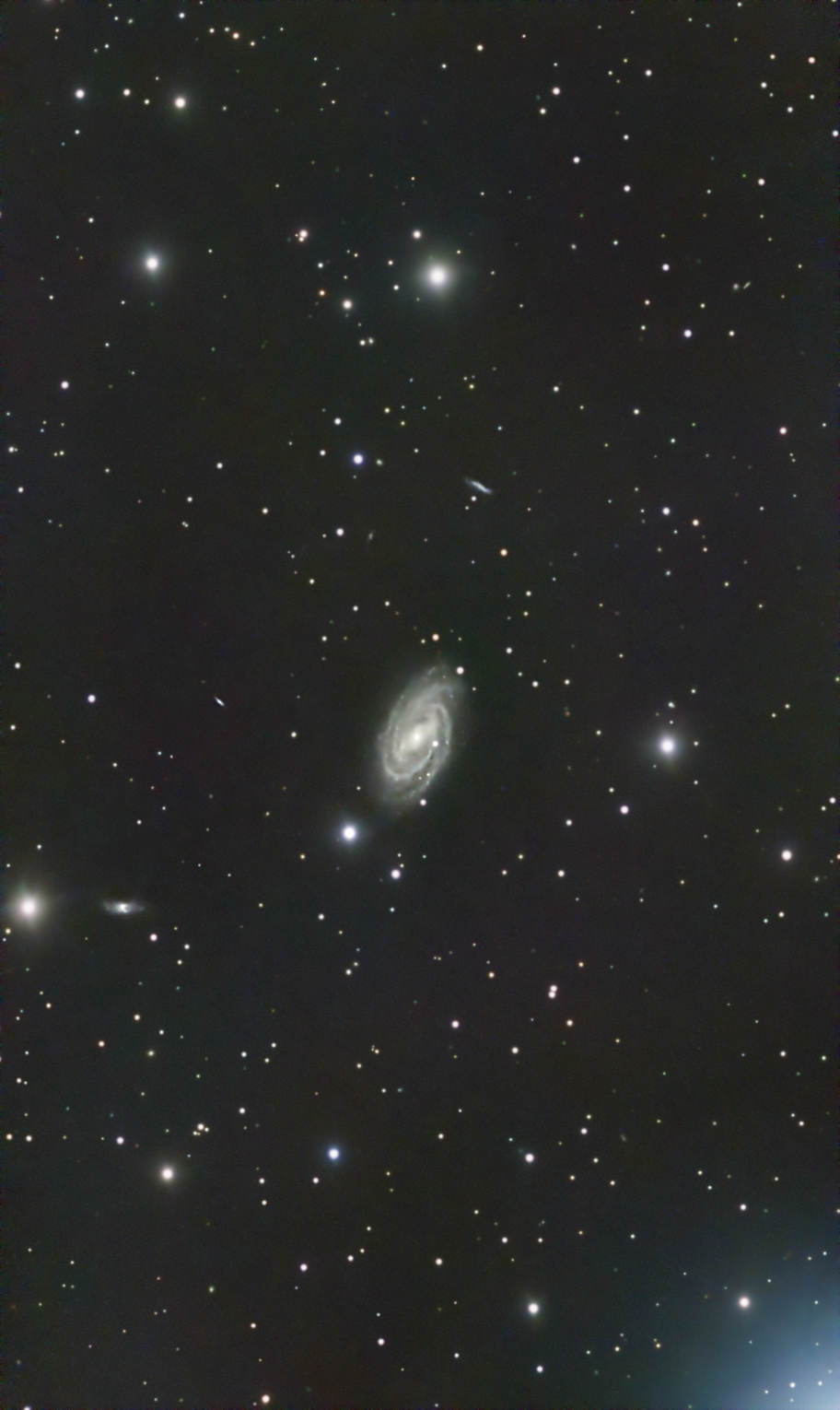 M109